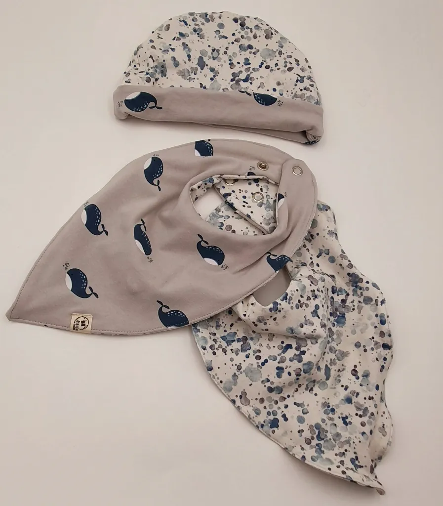 Baleines et taches bandana bonnet.webp