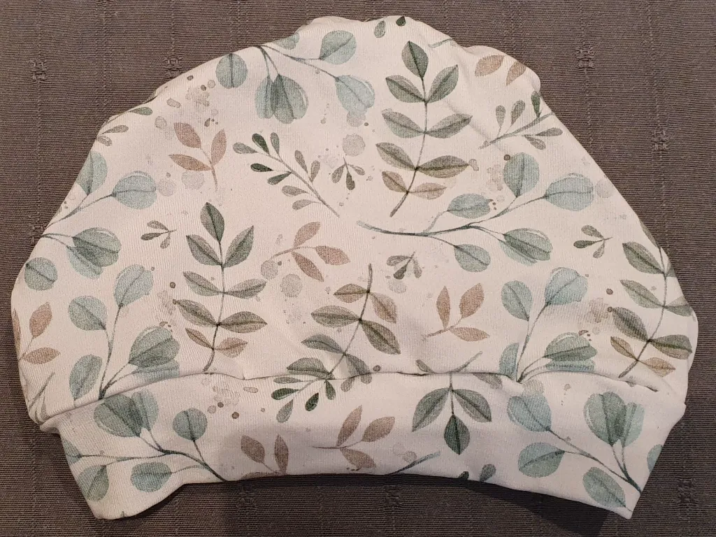 Feuillage bonnet NR.webp