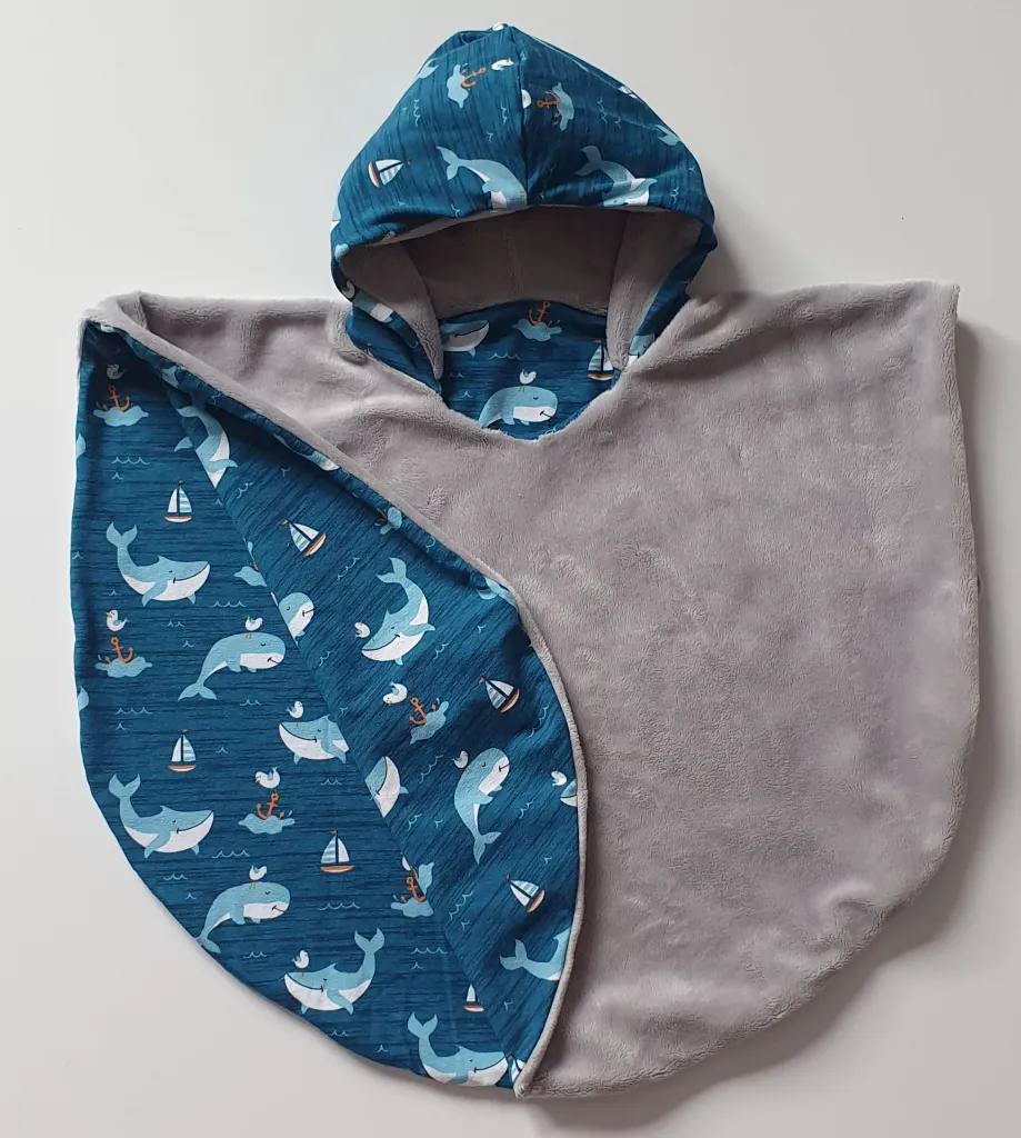 Baleines cape jersey.webp