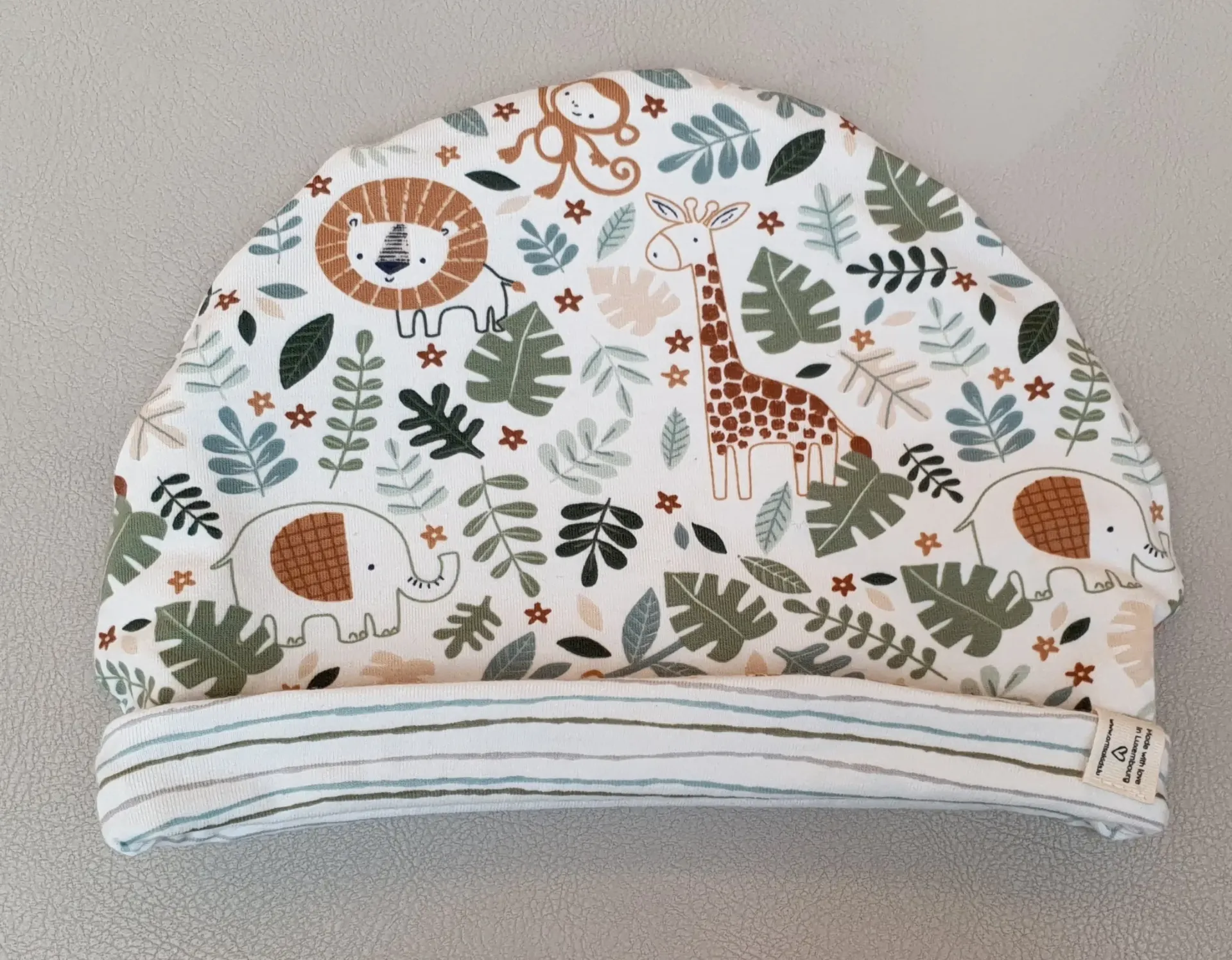 Bonnet réversible simple JUNGLE