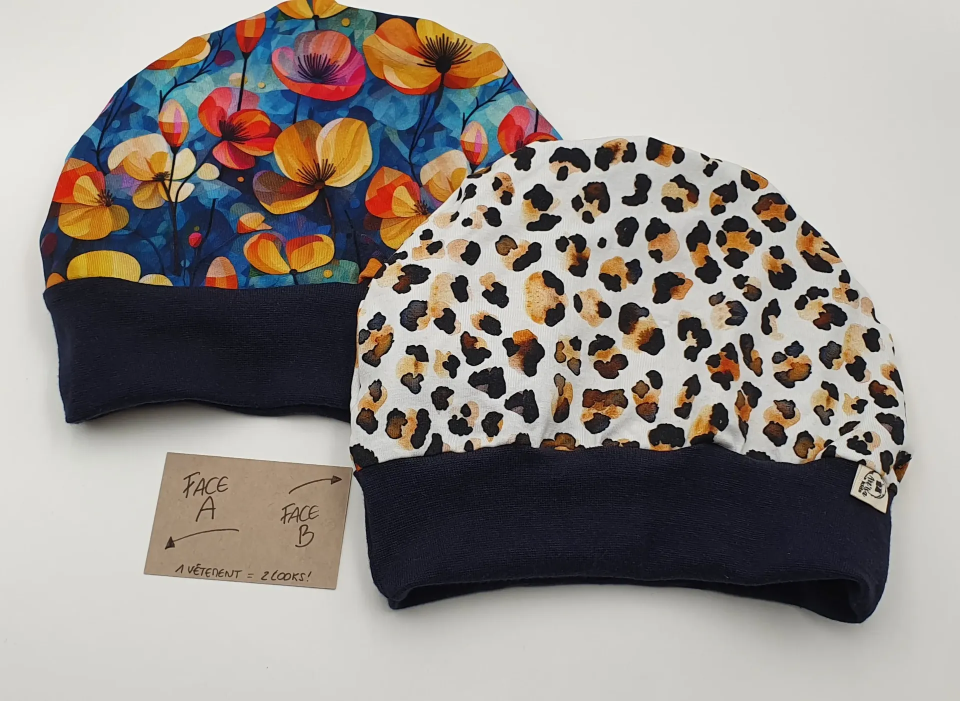 Bonnet réversible avec bord-côte FLEURS FLASH/LEOPARD (Taille 0 (0-2M))