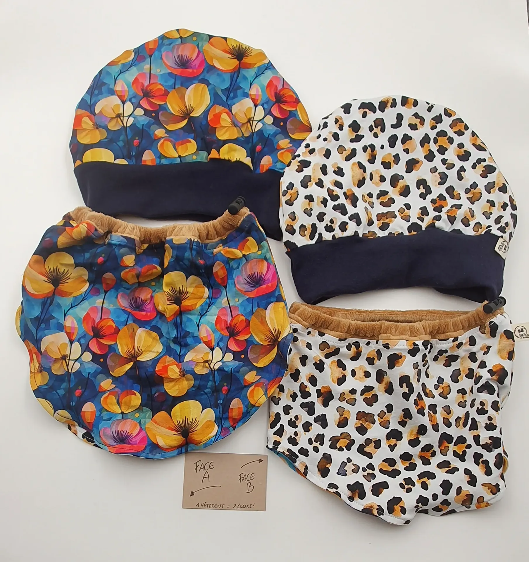 Ensemble bonnet et col réversibles et évolutifs FLEURS ET LEOPARD