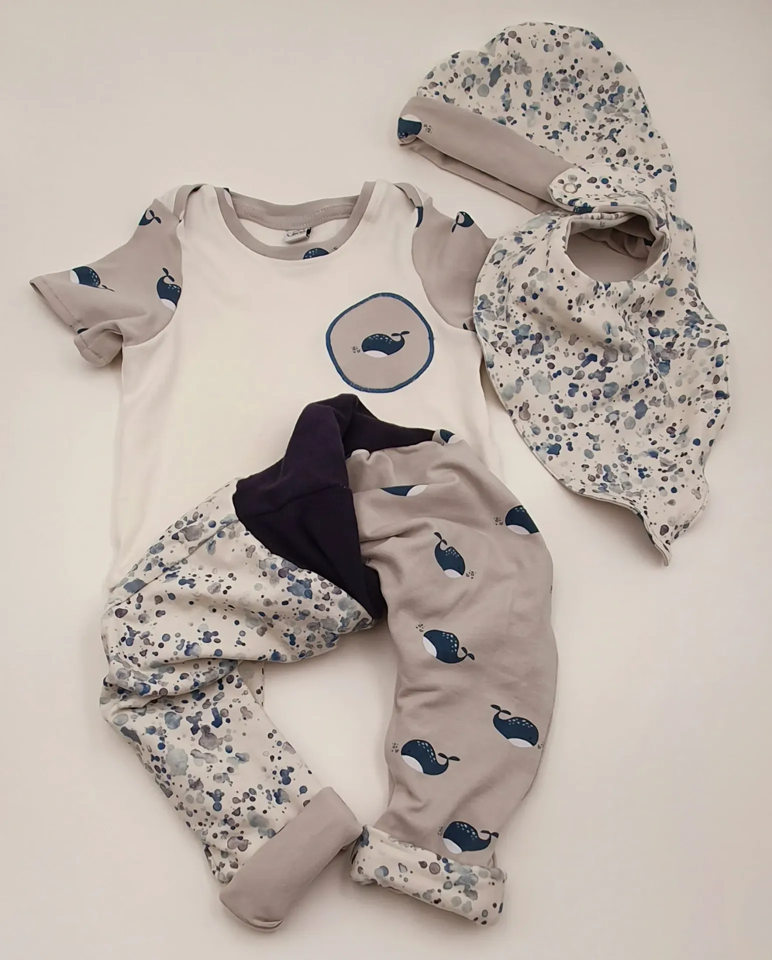 Ensemble BALEINES/TACHES (4 articles)