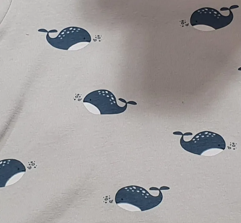 Bonnet réversible simple BALEINES & TACHES (Taille 0 (0-2M))