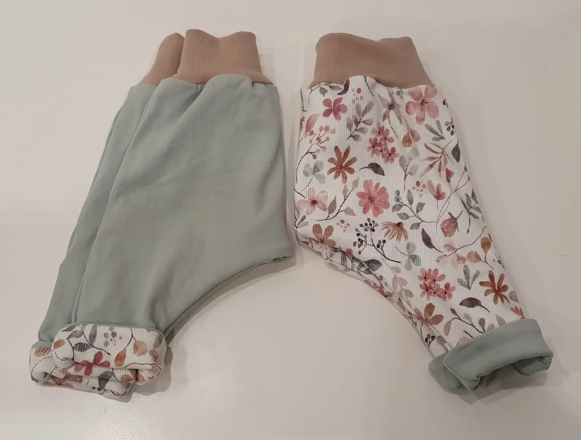 Sarouel réversible et évolutif CHAMPS DE FLEURS (Taille 0 (0-4M))